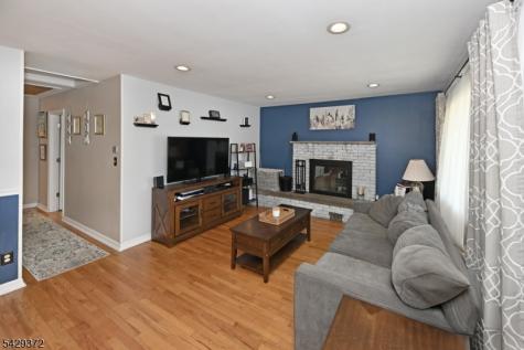 39 Niagara Street Dumont NJ 07628
