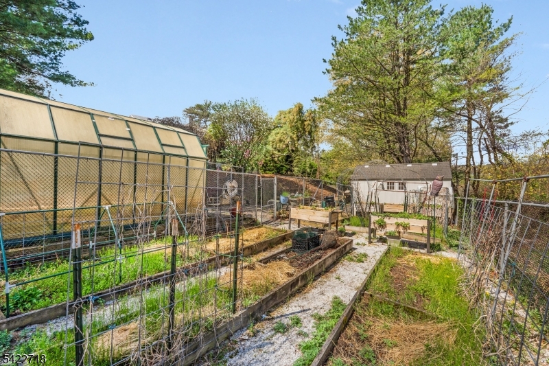4 Chadwick Court Denville NJ 07834