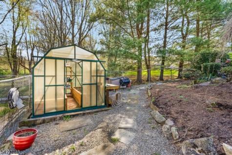 4 Chadwick Court Denville NJ 07834