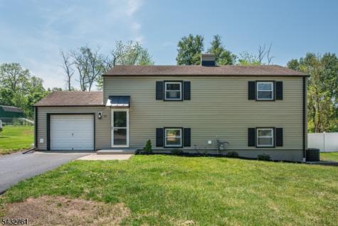 12 Richardsville Road Ogdensburg NJ 07439