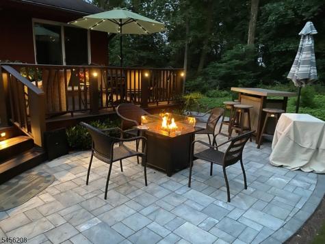5 Agnes Lane Holland NJ 08848