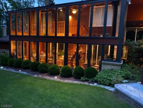 5 Agnes Lane Holland NJ 08848