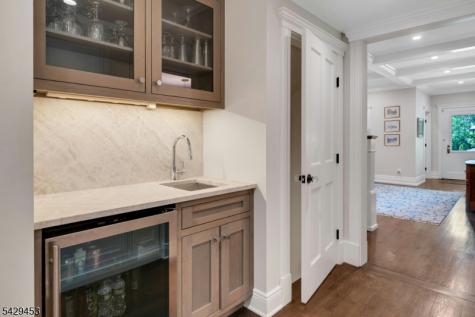 27 Bedford Road Summit NJ 07901