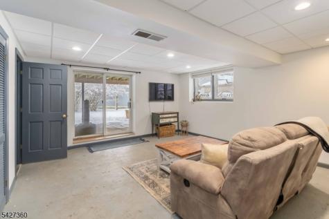 23 Hancock Drive West Milford NJ 07480