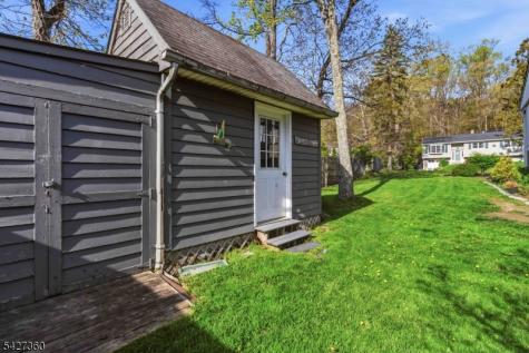 23 Hancock Drive West Milford NJ 07480