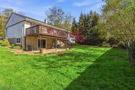 23 Hancock Drive West Milford NJ 07480