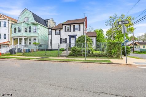 74 Lindsley Avenue Newark NJ 07106