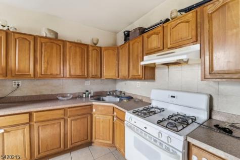 550 Norwood Street East Orange NJ 07018