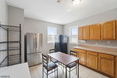 550 Norwood Street East Orange NJ 07018