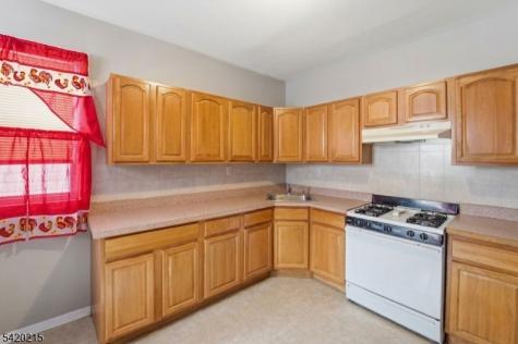 550 Norwood Street East Orange NJ 07018