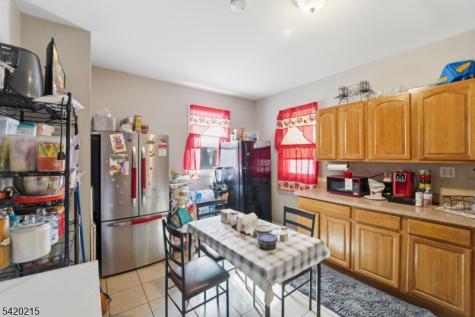 550 Norwood Street East Orange NJ 07018