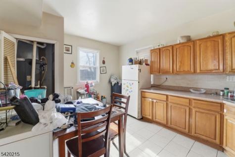 550 Norwood Street East Orange NJ 07018