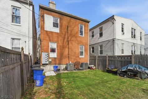 550 Norwood Street East Orange NJ 07018