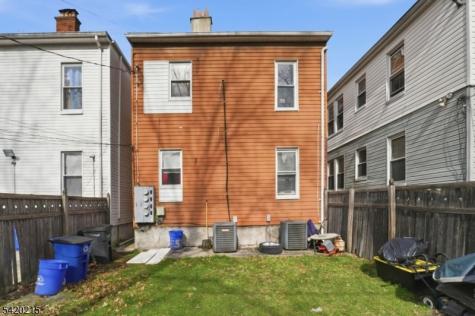 550 Norwood Street East Orange NJ 07018