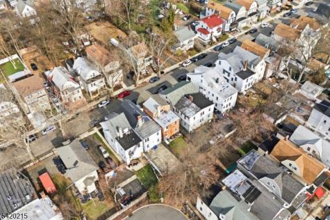 550 Norwood Street East Orange NJ 07018