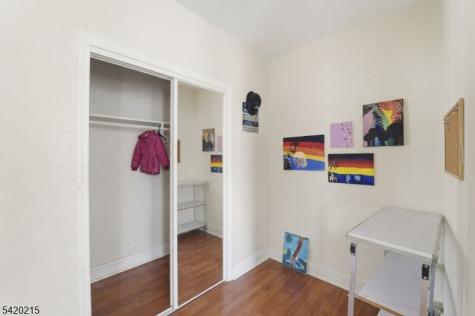 550 Norwood Street East Orange NJ 07018