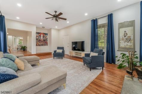 37 Woodland Heights Circle Lebanon NJ 08826