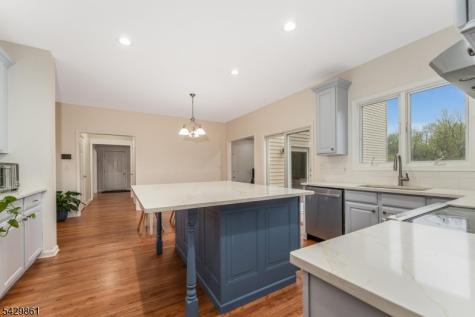 37 Woodland Heights Circle Lebanon NJ 08826