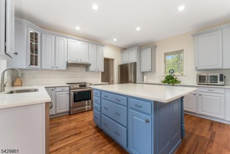 37 Woodland Heights Circle Lebanon NJ 08826