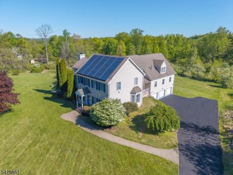 37 Woodland Heights Circle Lebanon NJ 08826