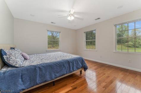 37 Woodland Heights Circle Lebanon NJ 08826