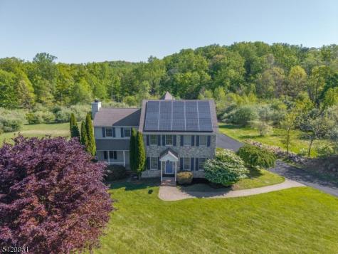 37 Woodland Heights Circle Lebanon NJ 08826