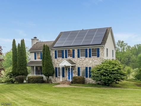 37 Woodland Heights Circle Lebanon NJ 08826