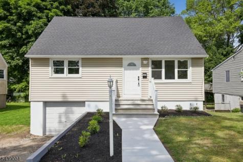 127 Glenwild Avenue Bloomingdale NJ 07403