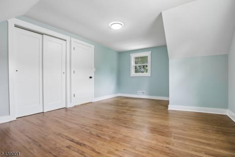 127 Glenwild Avenue Bloomingdale NJ 07403
