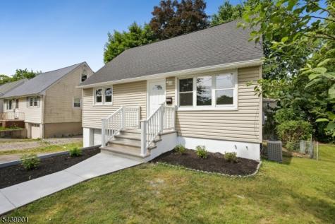 127 Glenwild Avenue Bloomingdale NJ 07403