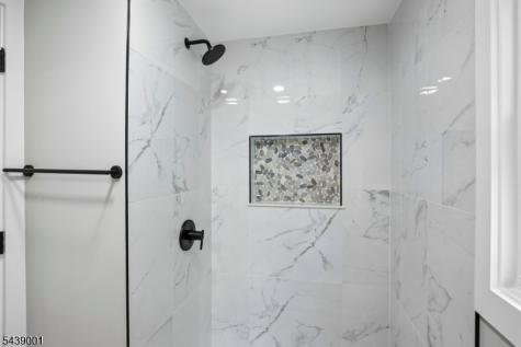 127 Glenwild Avenue Bloomingdale NJ 07403