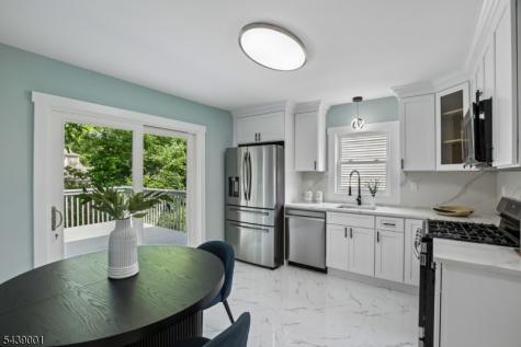 127 Glenwild Avenue Bloomingdale NJ 07403