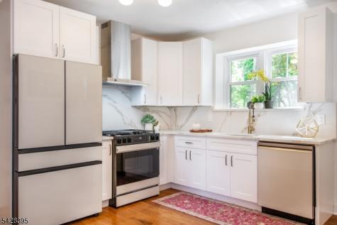 245 Midland Avenue East Orange NJ 07017