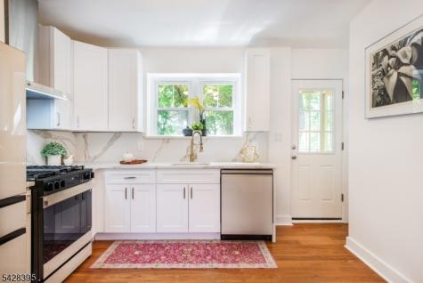 245 Midland Avenue East Orange NJ 07017