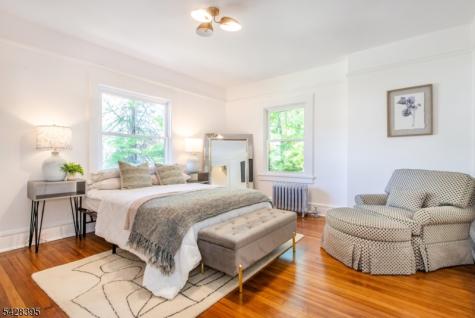 245 Midland Avenue East Orange NJ 07017