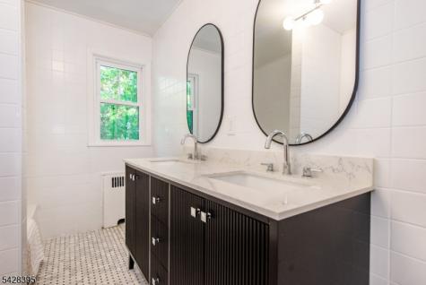 245 Midland Avenue East Orange NJ 07017