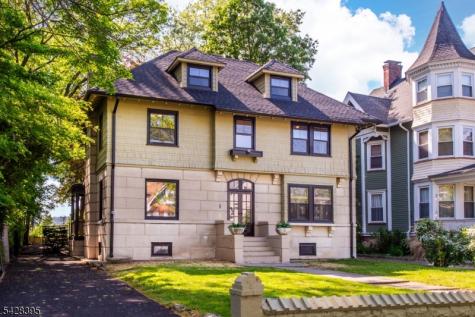 245 Midland Avenue East Orange NJ 07017