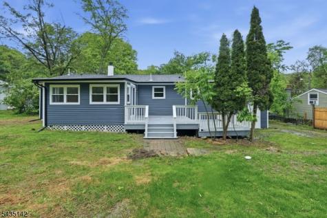 36 Ruth Street Hopatcong NJ 07874