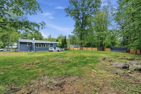 36 Ruth Street Hopatcong NJ 07874