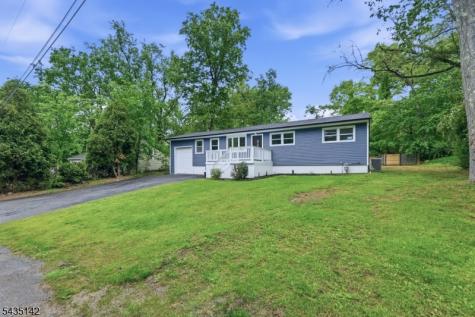 36 Ruth Street Hopatcong NJ 07874