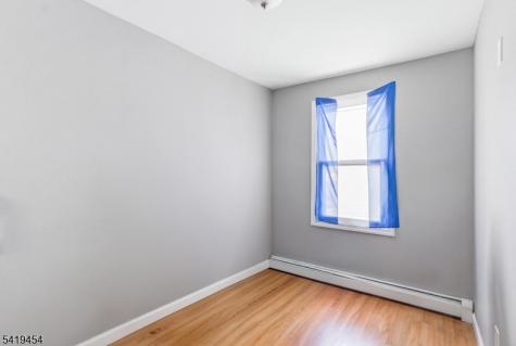 61 Cutler Street Newark NJ 07104