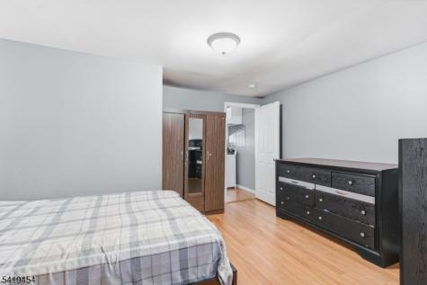 61 Cutler Street Newark NJ 07104