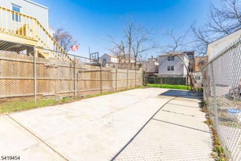 61 Cutler Street Newark NJ 07104
