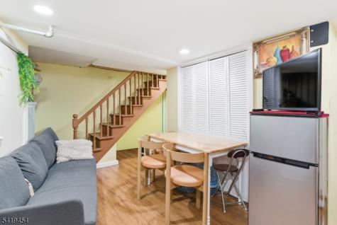 61 Cutler Street Newark NJ 07104