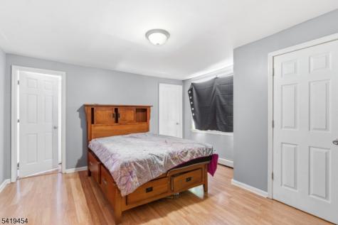61 Cutler Street Newark NJ 07104
