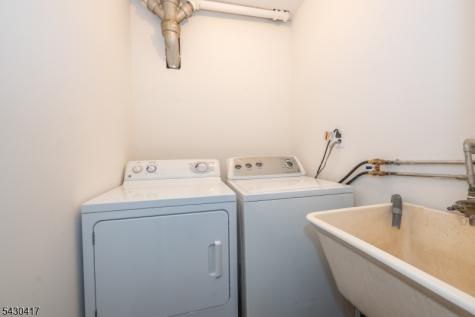 7 Waddington Avenue West Orange NJ 07052