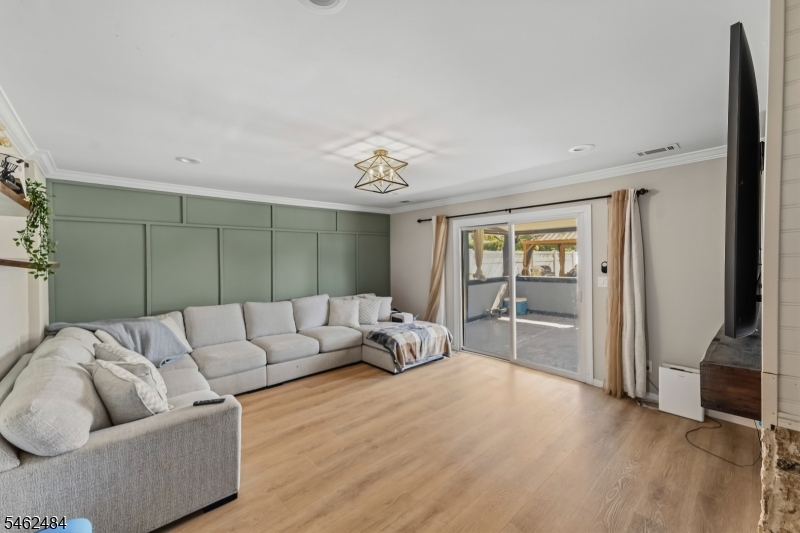 5 Sumutka Court Carteret NJ 07008
