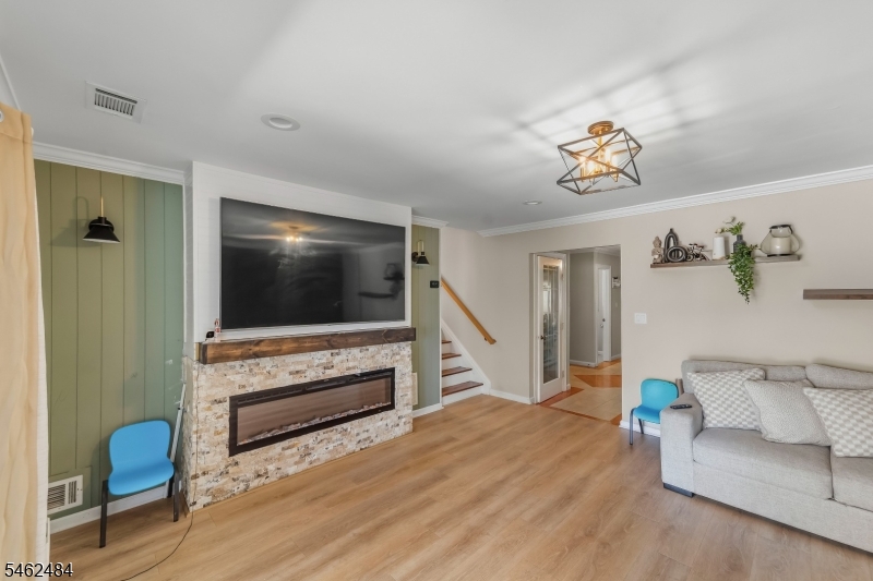 5 Sumutka Court Carteret NJ 07008
