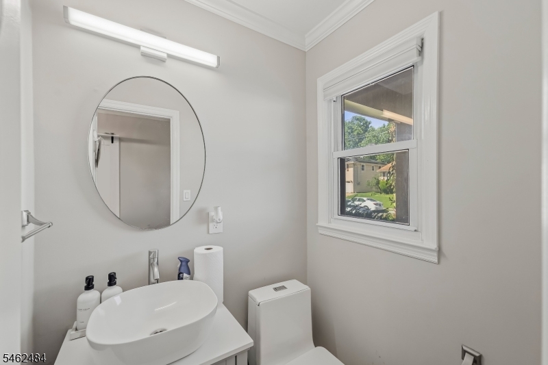 5 Sumutka Court Carteret NJ 07008