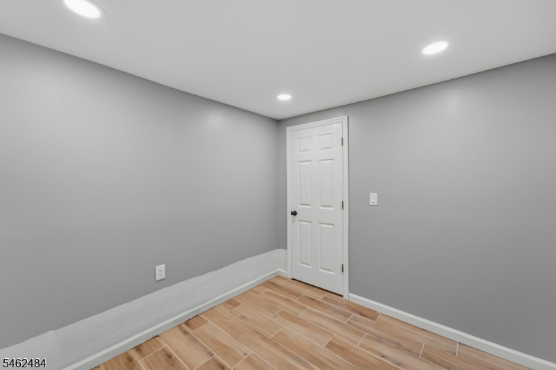 5 Sumutka Court Carteret NJ 07008